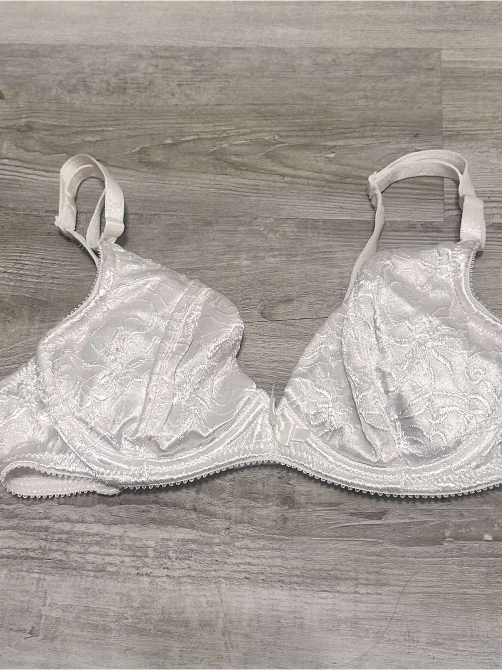 36B Wonderbra White Lace Underwire Bra - Women's Intimates